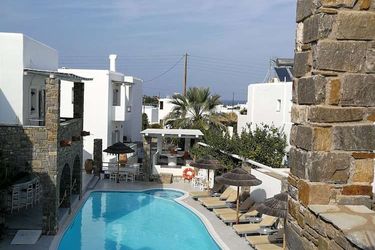Zefi Hotel &Amp; Suites  Paros : Photo 