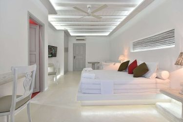 Zefi Hotel &Amp; Suites  Paros : Photo 
