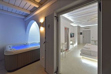 Zefi Hotel &Amp; Suites  Paros : Photo 