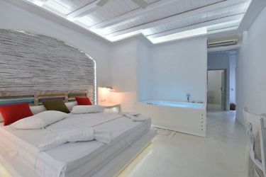 Zefi Hotel &Amp; Suites  Paros : Photo 