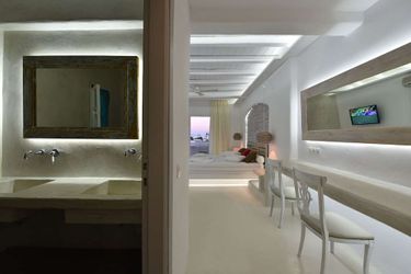Zefi Hotel &Amp; Suites  Paros : Photo 