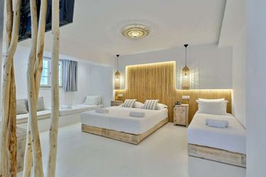 Zefi Hotel &Amp; Suites  Paros : Photo 