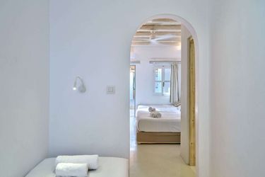Zefi Hotel &Amp; Suites  Paros : Photo 