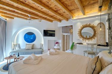 Zefi Hotel &Amp; Suites  Paros : Photo 