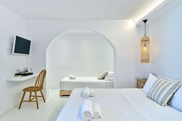Zefi Hotel &Amp; Suites  Paros : Photo 