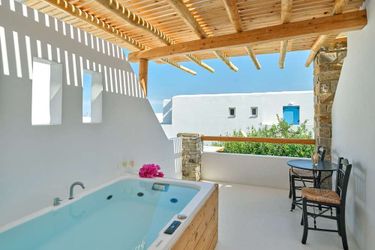Zefi Hotel &Amp; Suites  Paros : Photo 