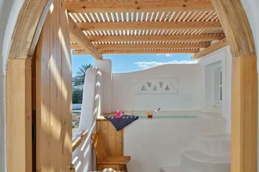 Zefi Hotel &Amp; Suites  Paros : Photo 