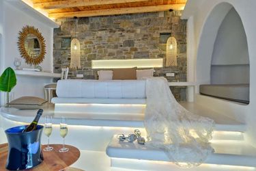 Zefi Hotel &Amp; Suites  Paros : Photo 