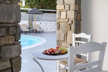 Zefi Hotel &Amp; Suites  Paros : Photo 