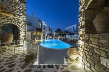 Zefi Hotel &Amp; Suites  Paros : Photo 