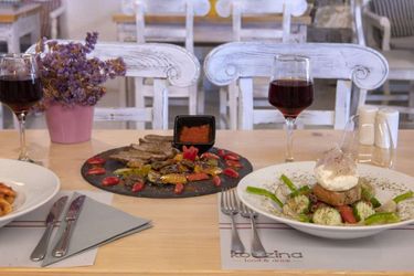 Zefi Hotel &Amp; Suites  Paros : Photo 
