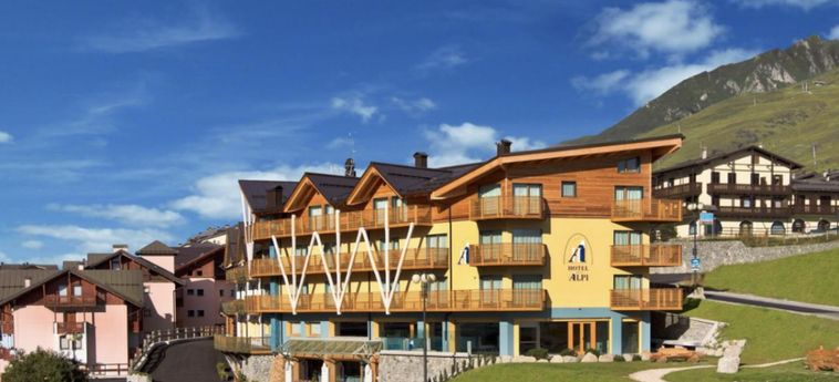 Hotel Delle Alpi:  PASSO DEL TONALE - TRENTO
