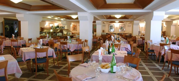 Grand Hotel Miramonti:  PASSO DEL TONALE - TRENTO