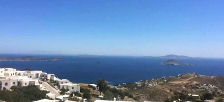 HOUSE WITH 4 BEDROOMS IN PATMOS, WITH WONDERFUL SEA VIEW, TERRACE AND WIFI - 1 KM FROM THE BEACH 3 Estrellas
