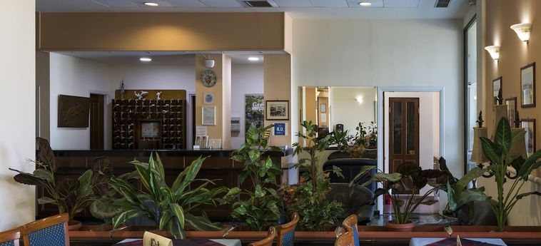 Delfini Hotel:  PATRAS
