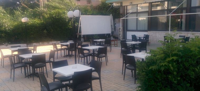 Delfini Hotel Patras: Foto 