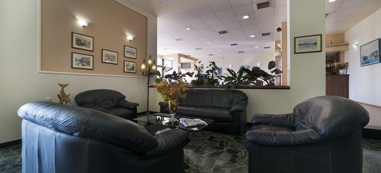 Delfini Hotel Patras: Foto 