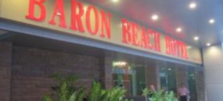 Baron Beach Hotel:  PATTAYA