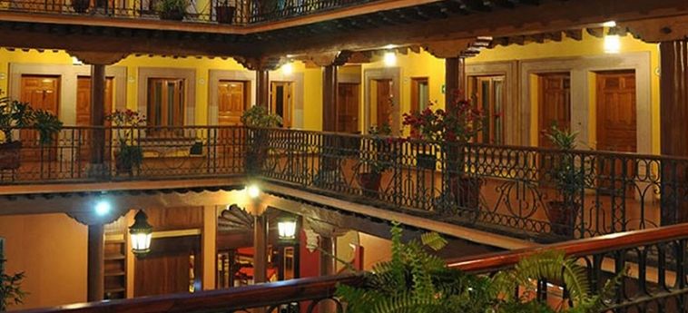 Hotel La Parroquia:  PATZCUARO