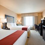 HOLIDAY INN EXPRESS & SUITES PEARSALL 2 Stars