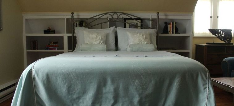 Hotel Grey Gables Inn:  PEMBROKE - ONTARIO