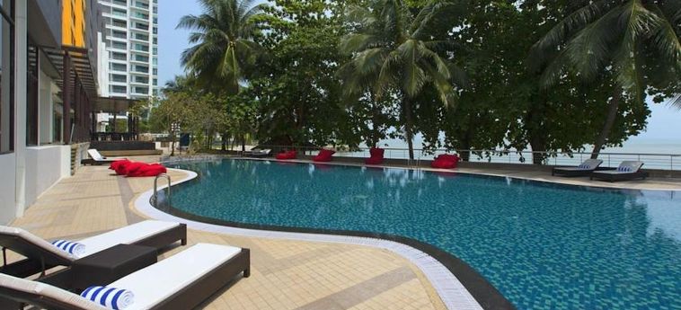 Hotel Mercure Penang Beach:  PENANG