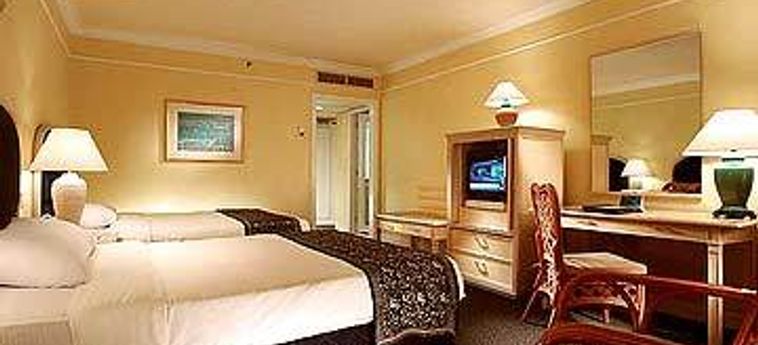 Hotel Holiday Inn Feringhi - Hill Vw:  PENANG
