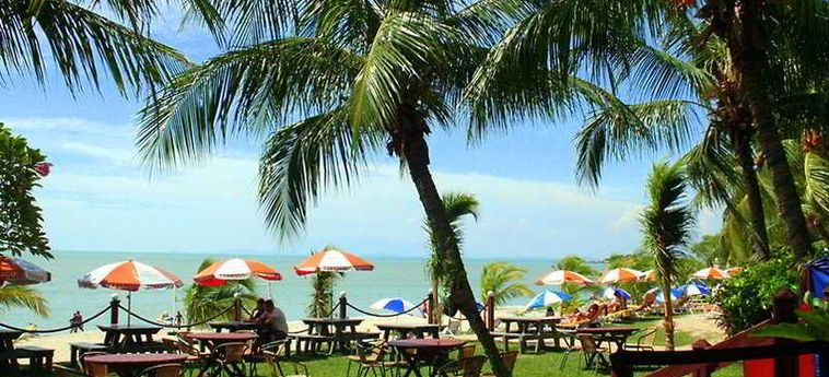 Hotel Rainbow Paradise Beach Resort:  PENANG
