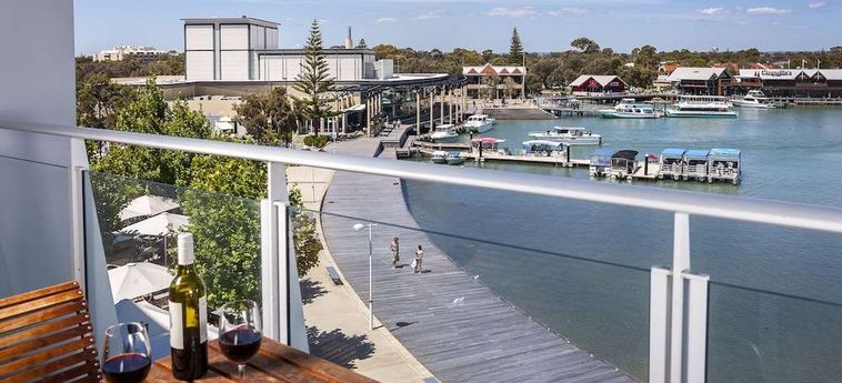 East Perth Suites Hotel:  PERTH - WESTERN AUSTRALIA