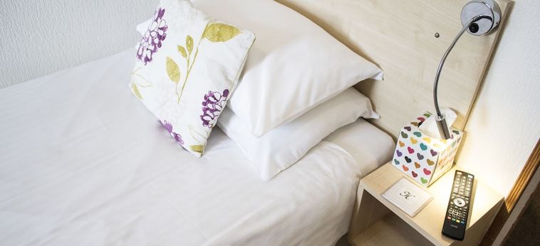 Hazeldene Guest House B&Amp;B:  PERTH