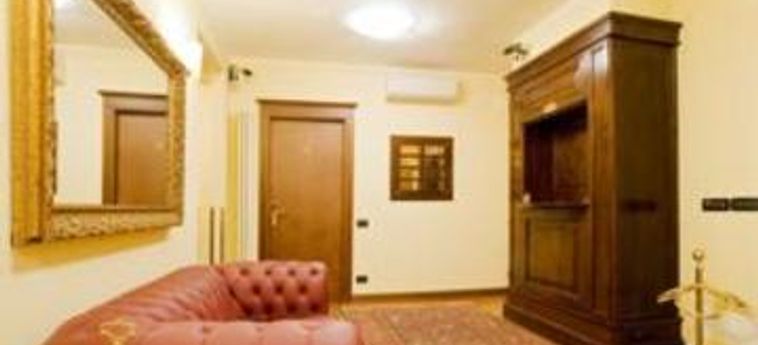 Hotel Quality Comfort Rooms:  PESCARA