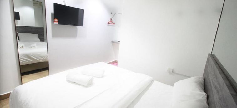 Tropical Hotel At Kota Damansara Pj Petaling Jaya: Foto 