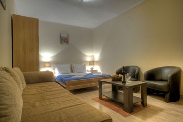 Hotel Castellamare Residence:  PETROVAC
