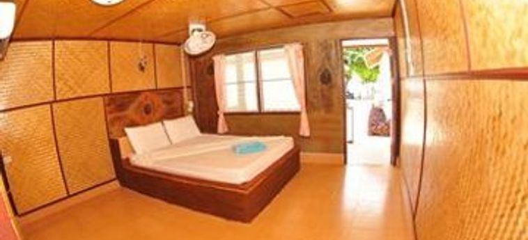 Hotel Phi Phi Nice Beach Resort 2:  PHI PHI ISLAND