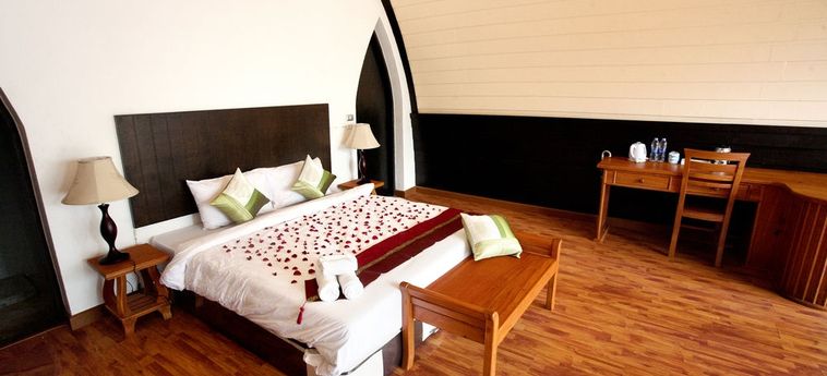 Hotel The Cove Phi Phi:  PHI PHI ISLAND