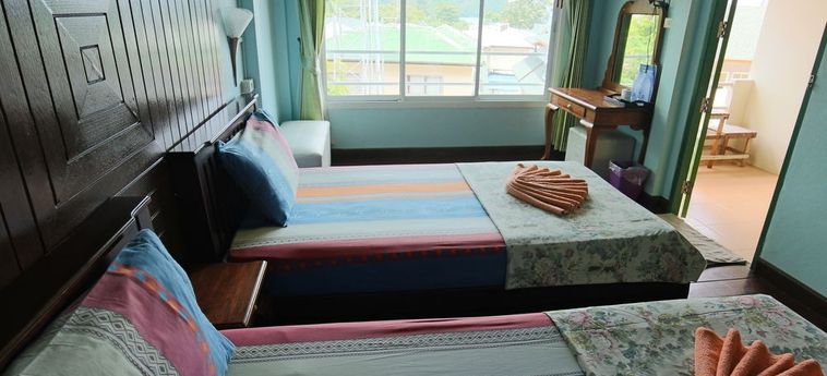 Hotel Tara Inn At The Rock:  PHI PHI ISLAND