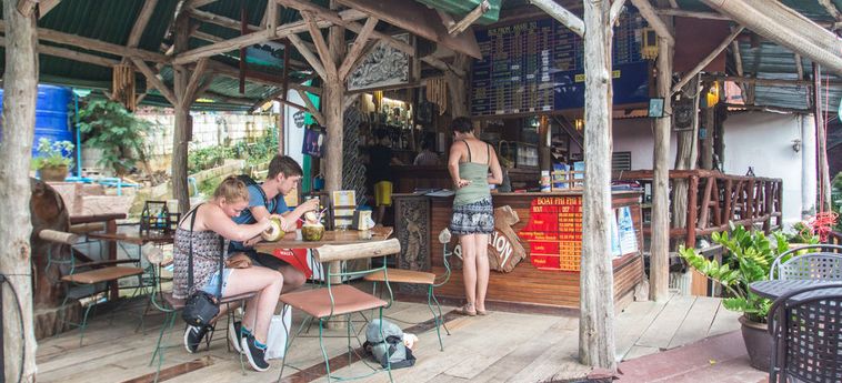 Hotel Tropical Garden Bungalow:  PHI PHI ISLAND