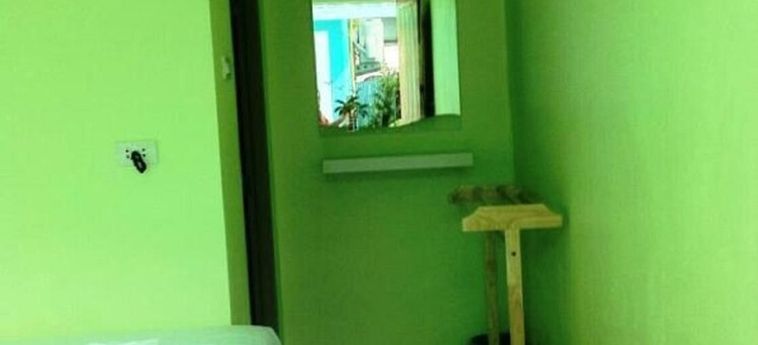 Apache Beach House Phi Phi Island : Photo 