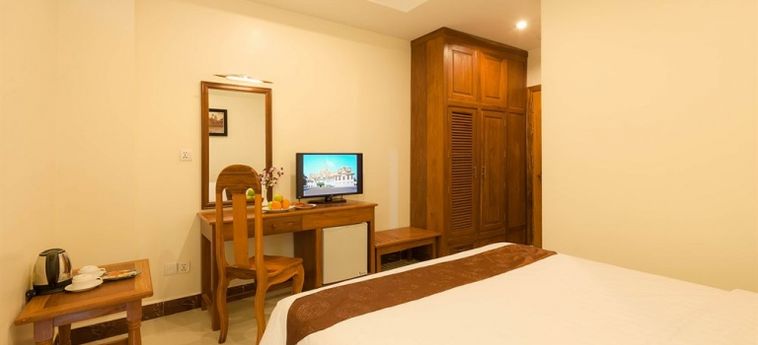 Hotel Kirirom Crystal:  PHNOM PENH