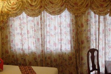 Hotel Lucky Star:  PHNOM PENH