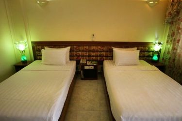 Hotel Lucky Star:  PHNOM PENH