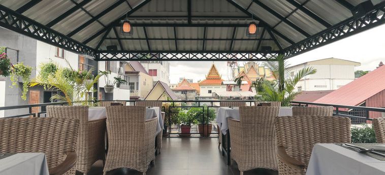 Feliz Hostel Cafe & Bar:  PHNOM PENH