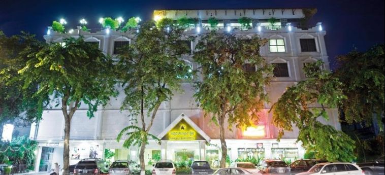 Hotel Sokha Club:  PHNOM PENH