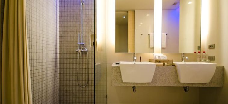 Hotel The Kee Resort &Amp; Spa:  PHUKET