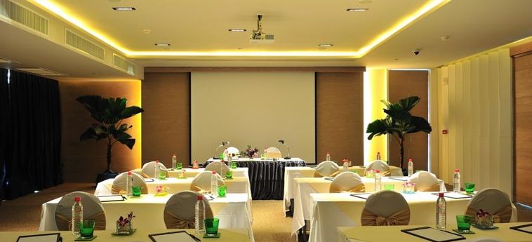Hotel The Kee Resort &Amp; Spa:  PHUKET