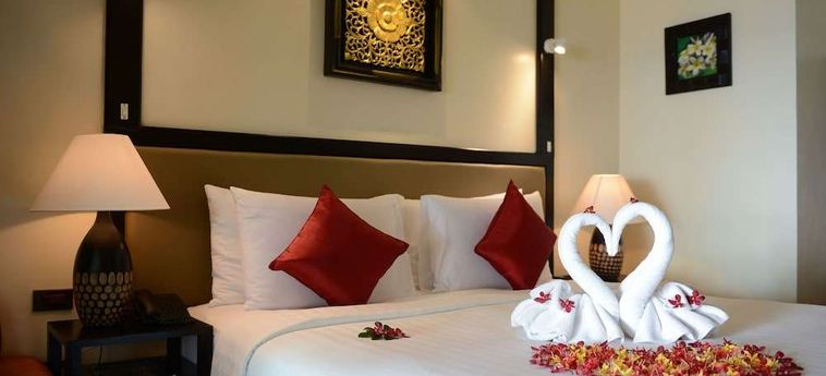 Hotel Andaman White Beach Resort Phuket : Photo 