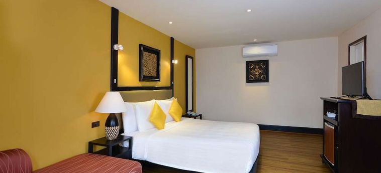 Hotel Andaman White Beach Resort Phuket : Photo 