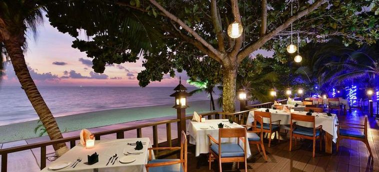 Hotel Andaman White Beach Resort Phuket : Photo 