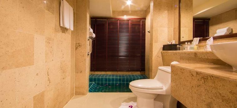 Hotel Andaman White Beach Resort Phuket: Foto 