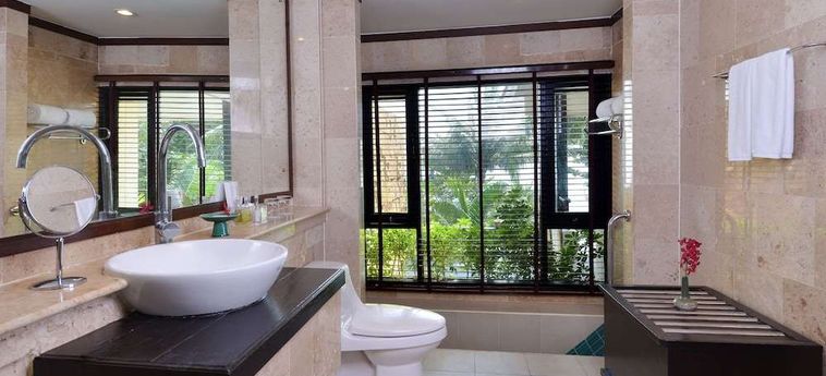 Hotel Andaman White Beach Resort Phuket: Foto 